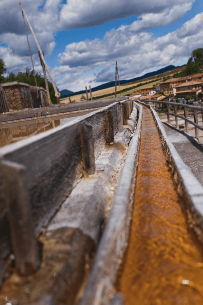 Pueblos de Álava, de abuelas a nietas y nietos. Añana, Foto cedida por la Fundación Valle Salado