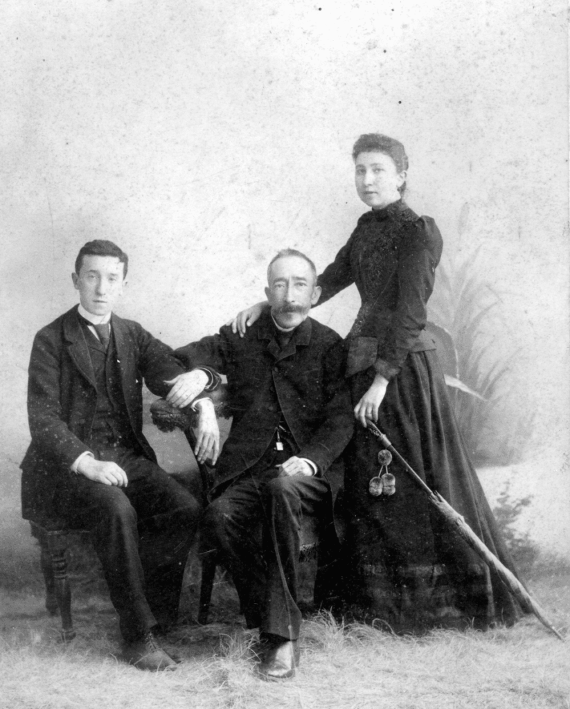 Pueblos de Álava, de abuelas a nietas y nietos. Valdegovía