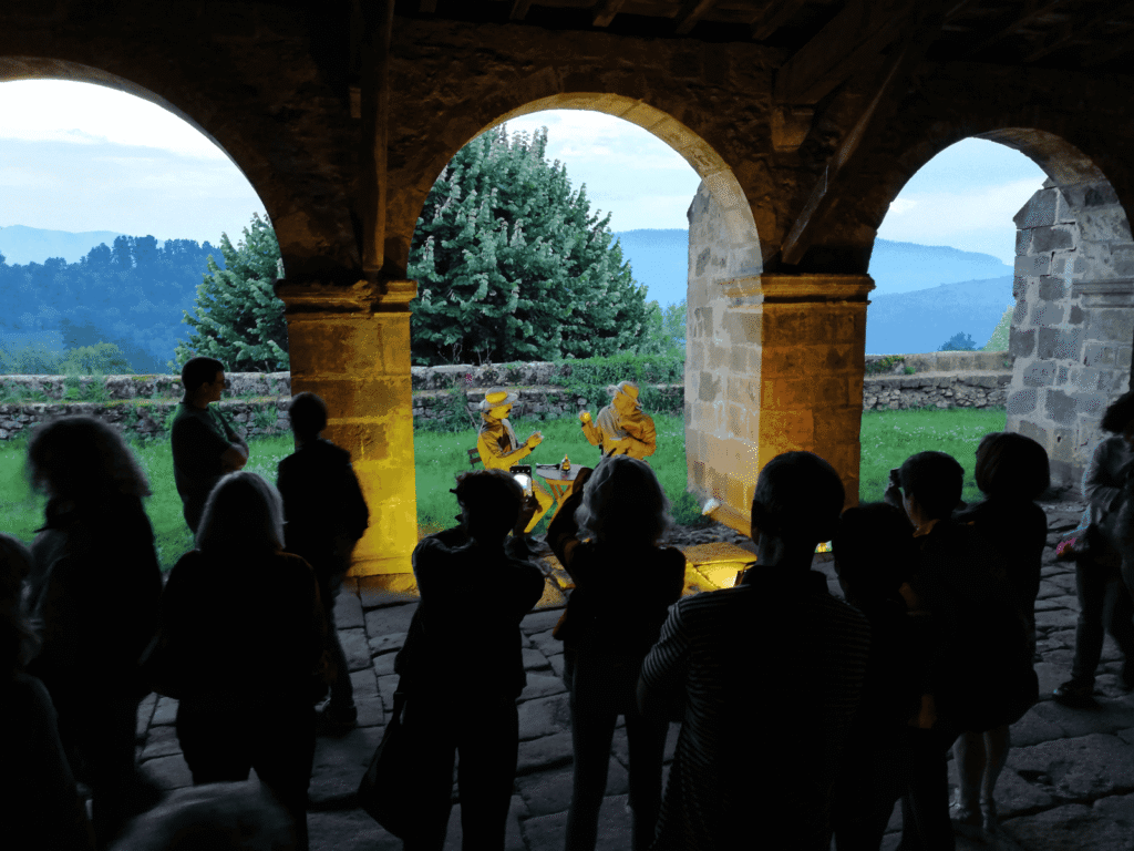 Pueblos de Álava, de abuelas a nietas y nietos. Laudio.