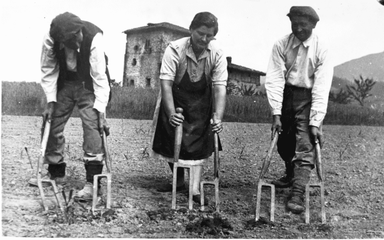 Pueblos de Álava, de abuelas a nietas y nietos. Laudio - Llodio.